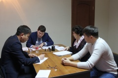 Глава Администрации города Элисты Окон Нохашкиев провел очередной личный прием граждан