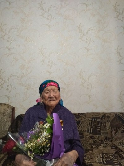 95 лет исполнилось жительнице Элисты Эрдни Шанаевне Сергеевой