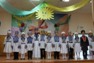 Аршанские школьники провели благотворительный концерт