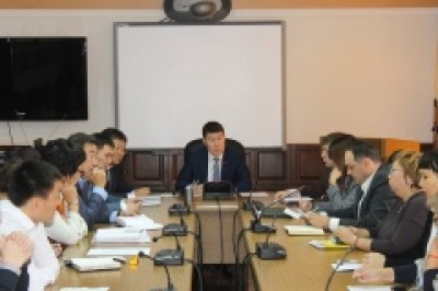 Сегодня в городской администрации состоялось еженедельное совещание под председательством сити-менеджера Окона Нохашкиева.