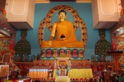 «День рождения Будды Шакьямуни»