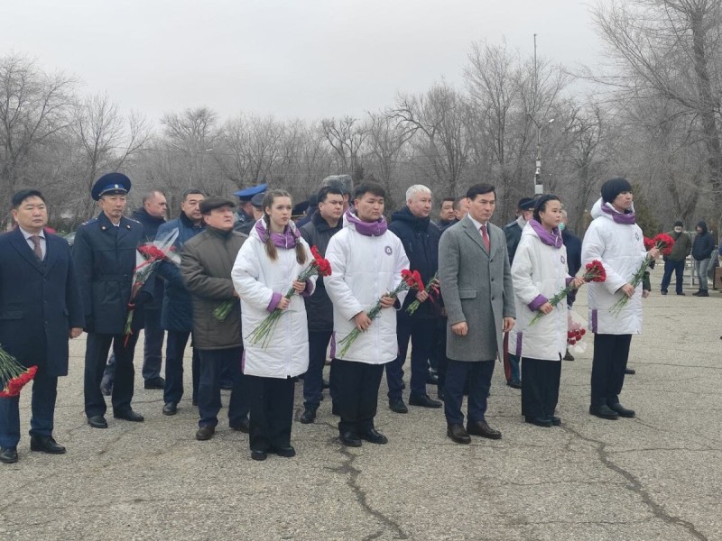 В калмыцкой столице сегодня прошло торжественное мероприятие, посвященное Дню защитника Отечества