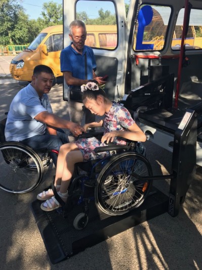 В Элисте появилось «Социальное такси» для инвалидов