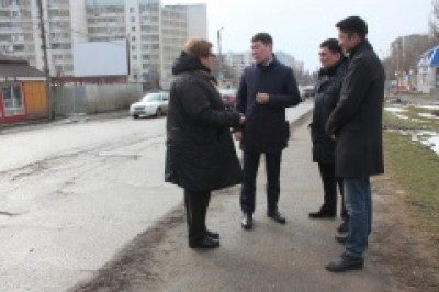 Глава Администрации г. Элисты Окон Нохашкиев проинспектировал столичные дороги