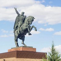 Памятник О. И. Городовикову