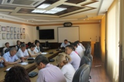 Сегодня в городской администрации состоялось еженедельное совещание, которое провел заместитель Главы Администрации г.Элисты Бадма Манджиев.