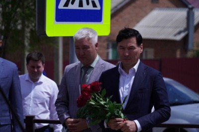 В Элисте сегодня открыли улицу имени Андрея Кунакова и бульвар имени Александра Захарченко