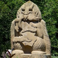 Скульптура «Гаруди-хранитель»