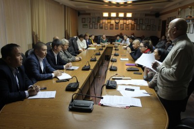 В Администрации города Элисты состоялось очередное заседание Общественной комиссии по реализации приоритетного проекта "Формирование комфортной городской среды".