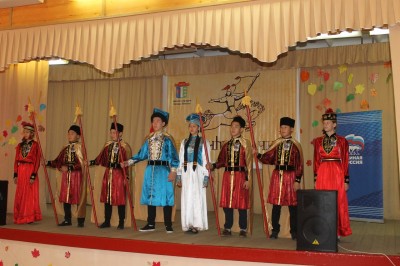 В Элисте состоялся городской фестиваль "Джангрин ачнр"