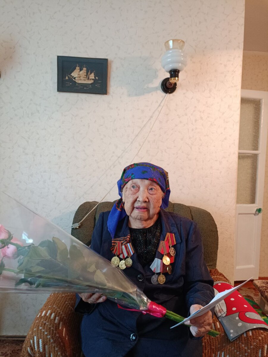 Сегодня свой 95 – летний юбилей отмечает элистинка Анна Ивановна Павлова