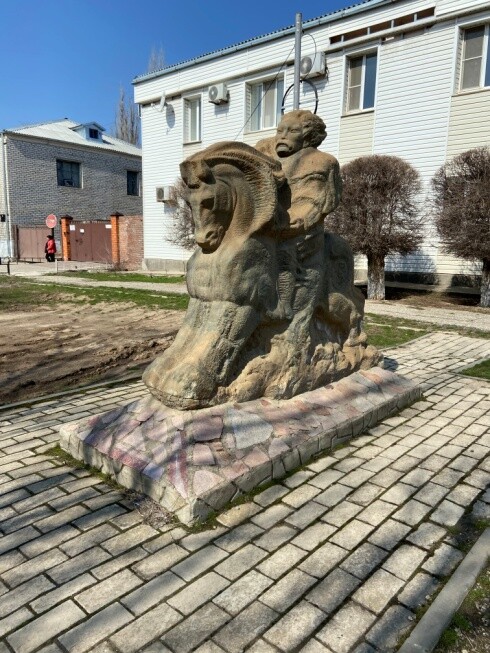 Скульптура «Всадник»